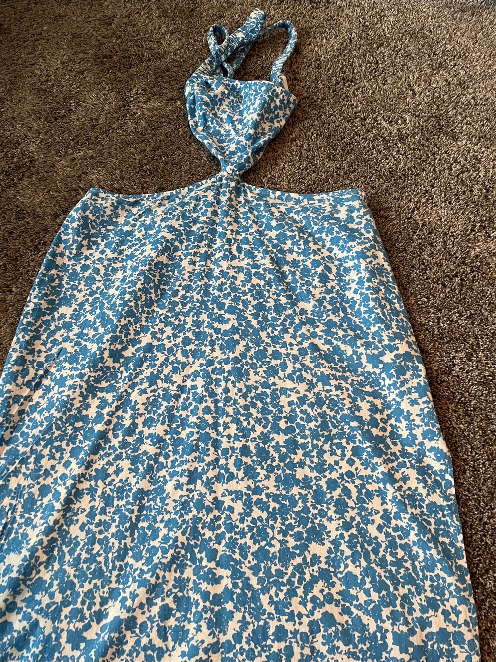 Zara Blue & White Floral Sundress. Side zipper. Slits on sides. Like new. Large